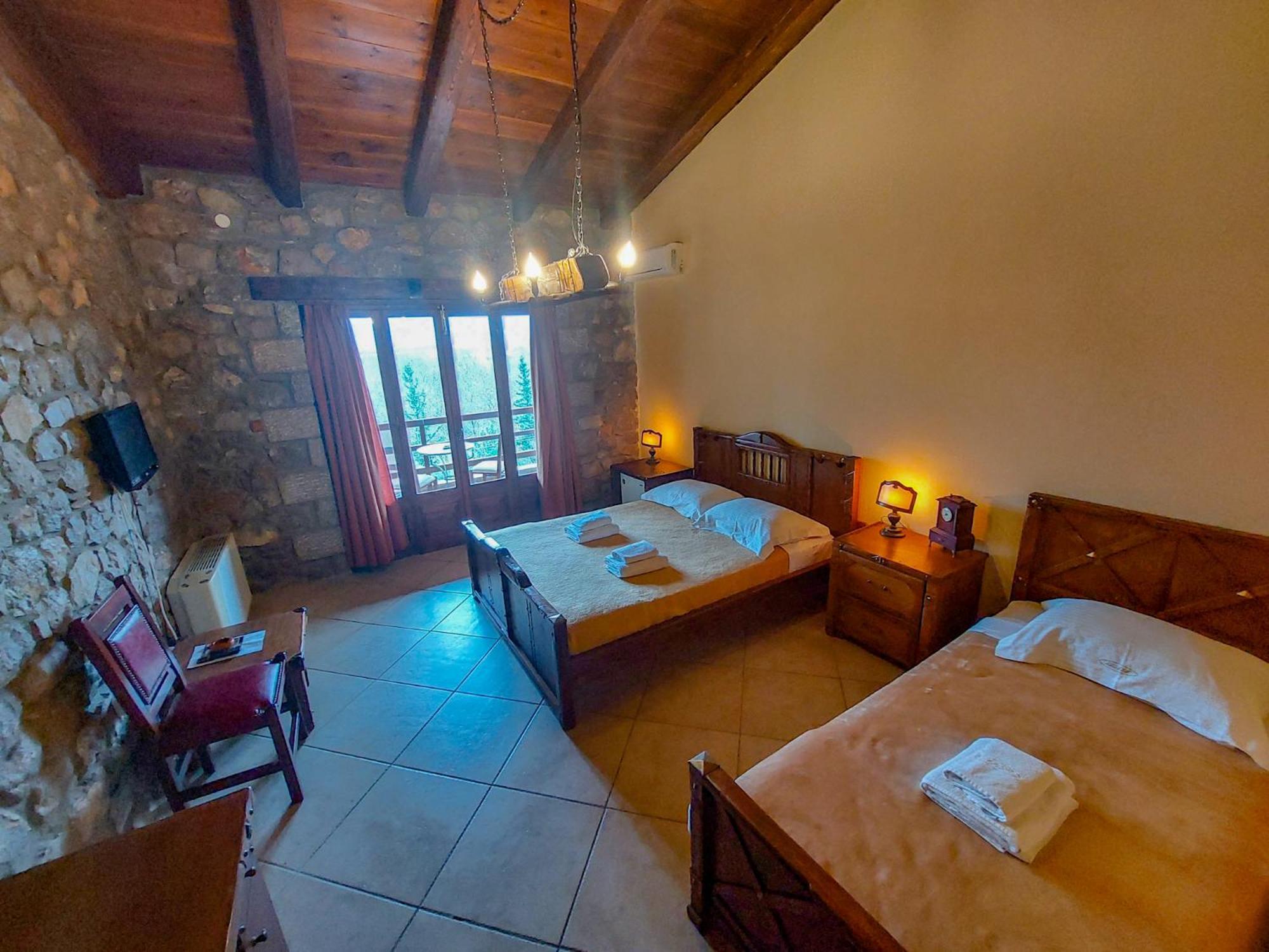 Metohi Hotel Mariolata Exterior photo